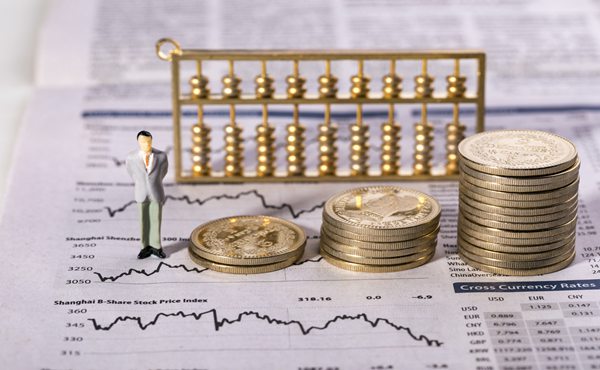 综述丨美就业数据恶化 美联储或开启新一轮降息